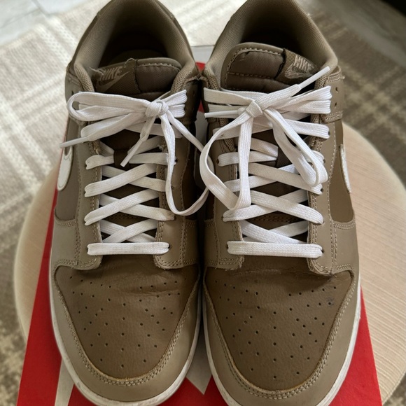 Men's Dunks - Picture 2 of 5